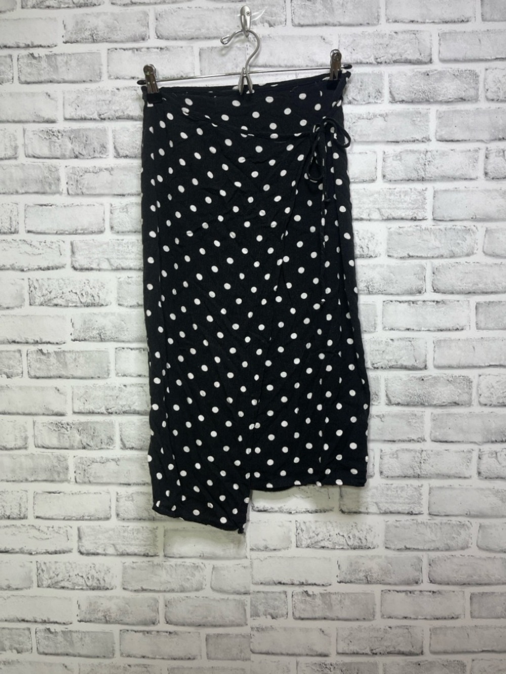 Urban Outfitters Black Polka Dot Wrap Knee Length Skirt Small